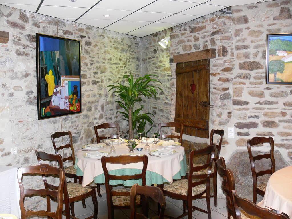 Logis Hotels Le Champalud Restaurant La Citadelle Oree-d'Anjou Exterior photo